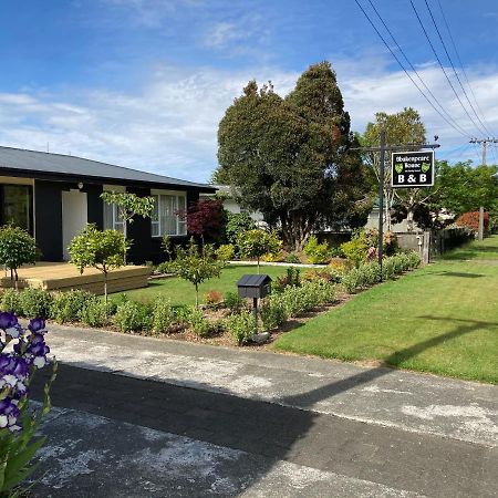 Shakespeare House Bed and Breakfast Te Anau Exterior foto